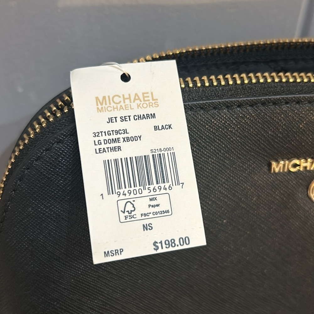 NWT MICHAEL KORS • Jet Set Charm Purse • Black - Picture 2 of 8